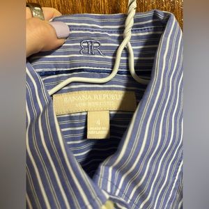 Banana Republic Blue White Striped Button Down Oxford Shirt